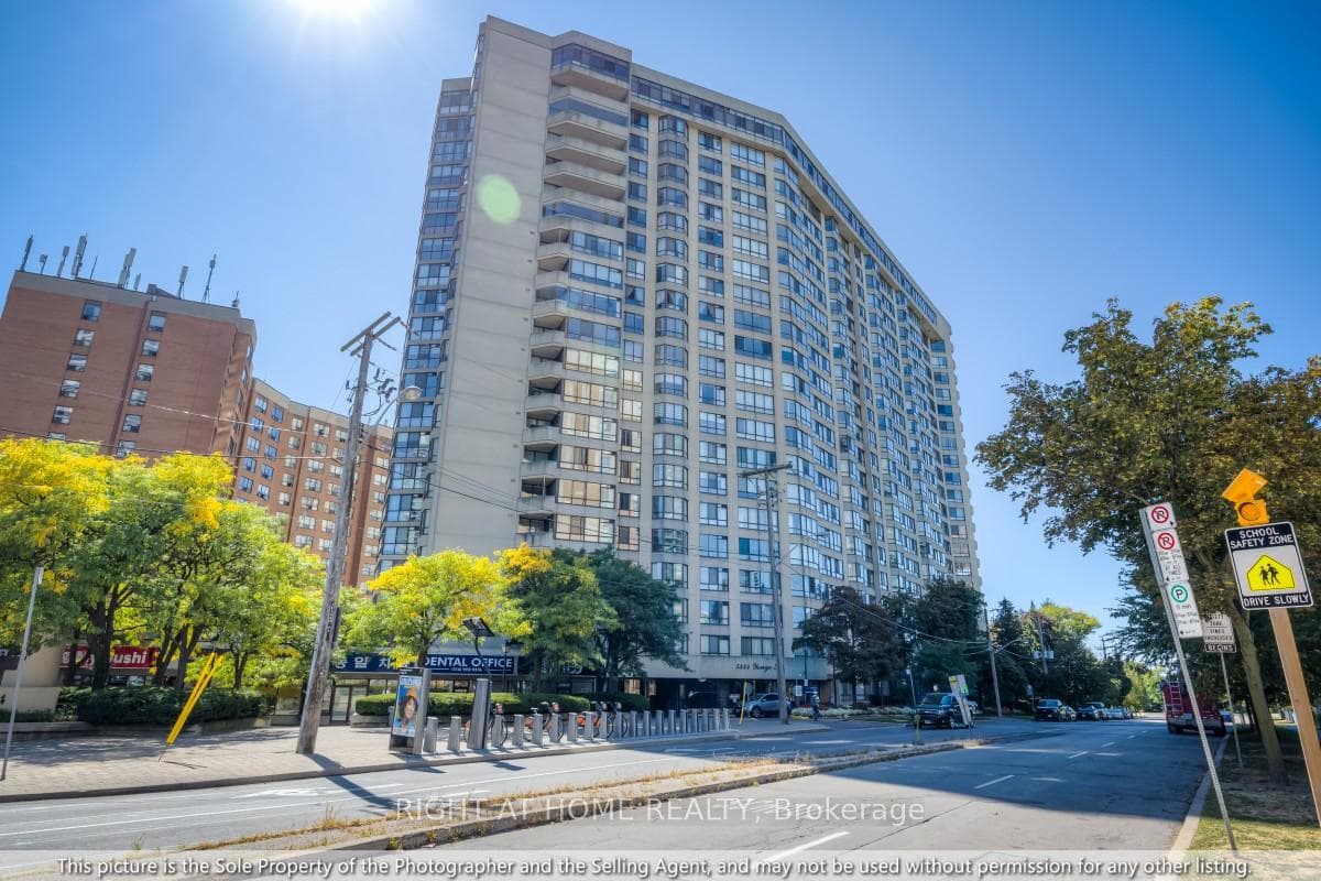 5444 Yonge Street Unit 1810, Thornhill / Willowdale, ON M2N 6J4 - Photo 1
