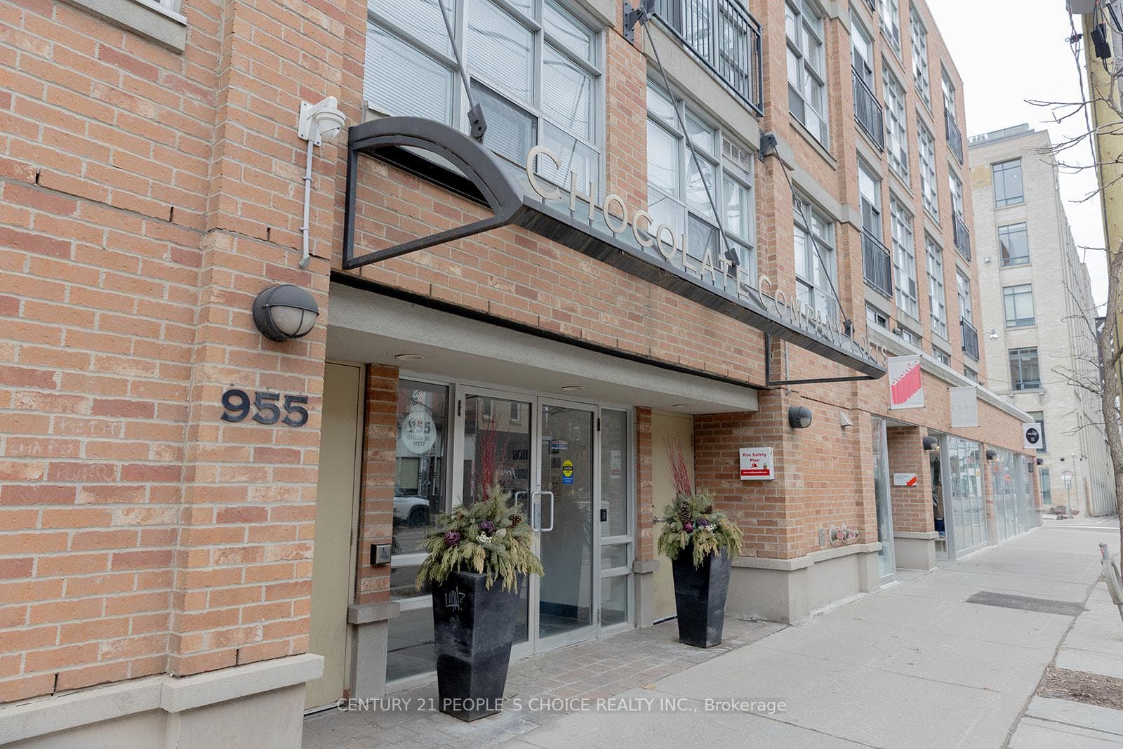 955 Queen Street Unit 228, Downtown Toronto / Waterfront, ON M6J 3X5 - Photo 1