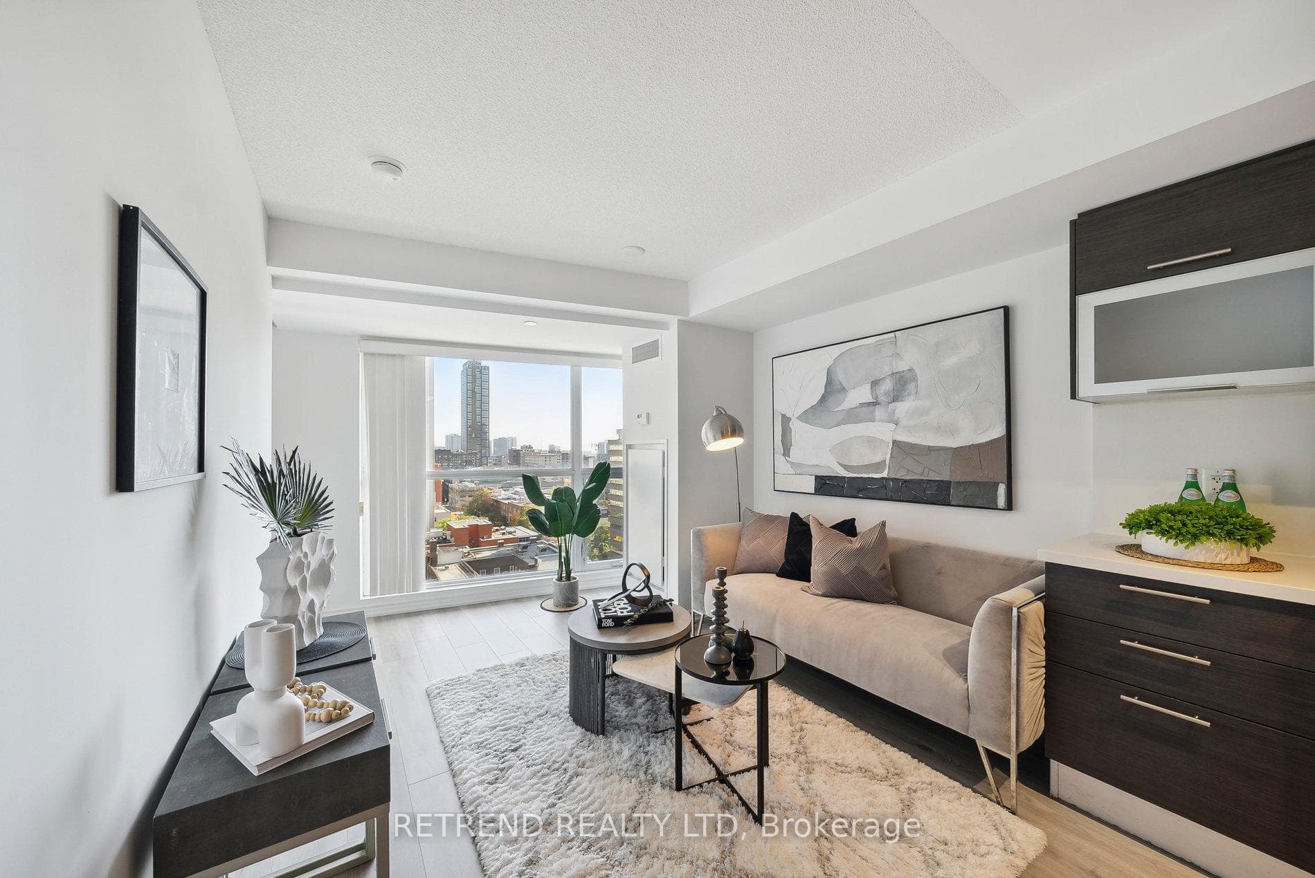 386 Yonge Street Unit 1004, Toronto C01
