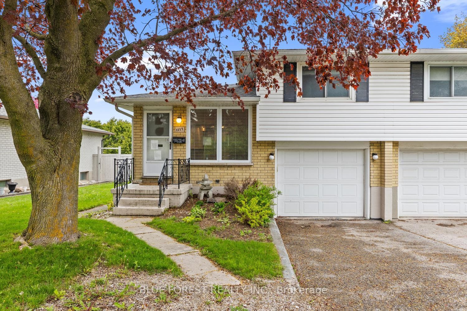 1117 Byron Baseline Road, London South, ON N6K 2C7 - Photo 1