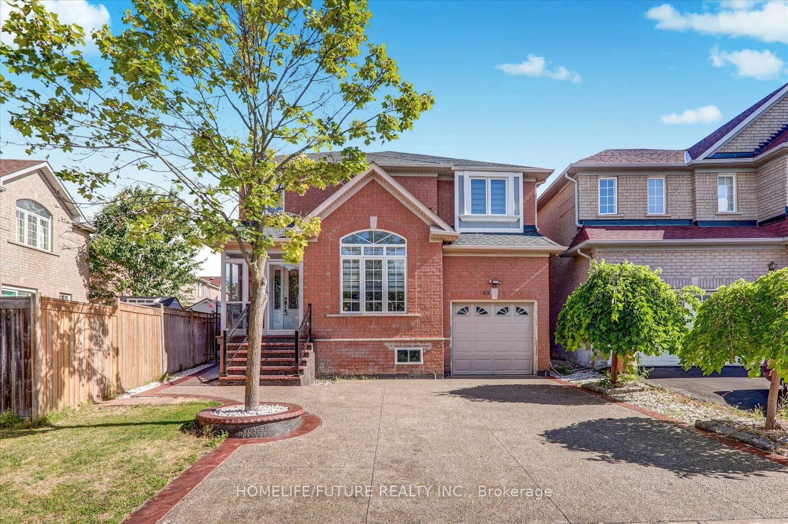 69 Heatherdale Drive Unit Main & 2nd, Brampton, ON L7A 2H4 - Photo 1
