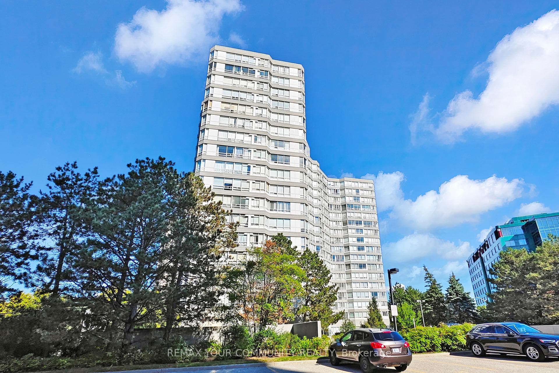 50 Kingsbridge Garden Circle Unit 603, Mississauga, ON L5R 1Y2 - Photo 1