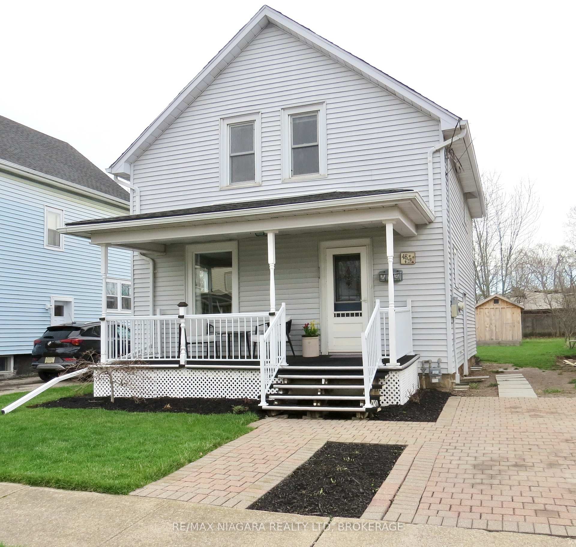 48 Wilton Avenue, Welland, ON L3C 1Z9 - Photo 1