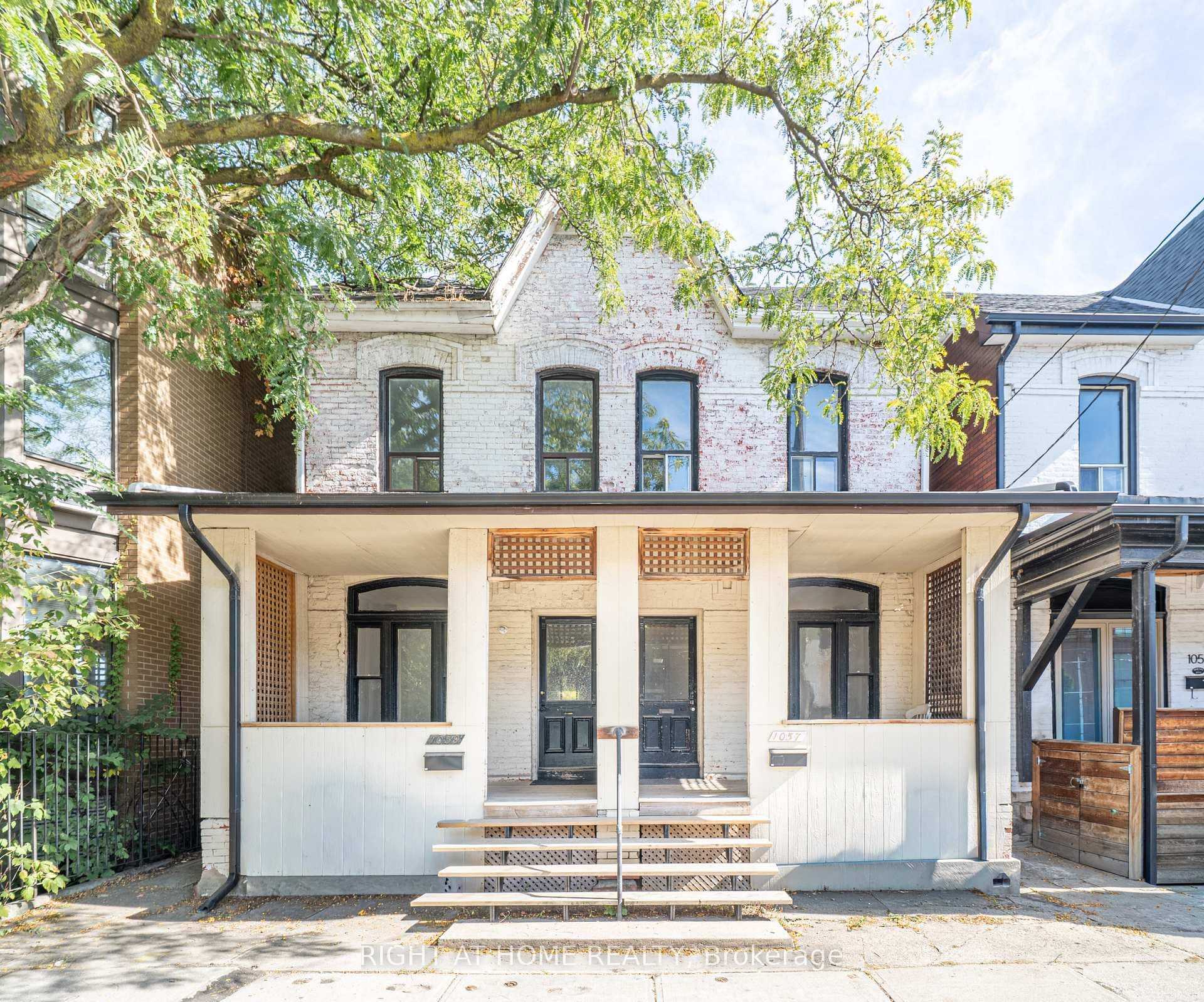 1059 Bathurst St