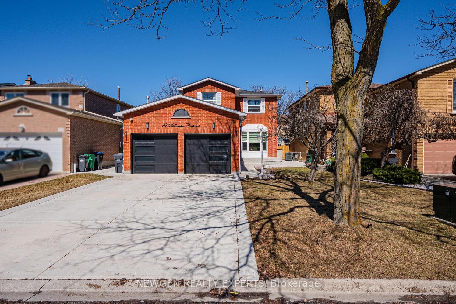 19 Stillwater Crescent, Brampton, ON L6X 3K6 - Photo 1