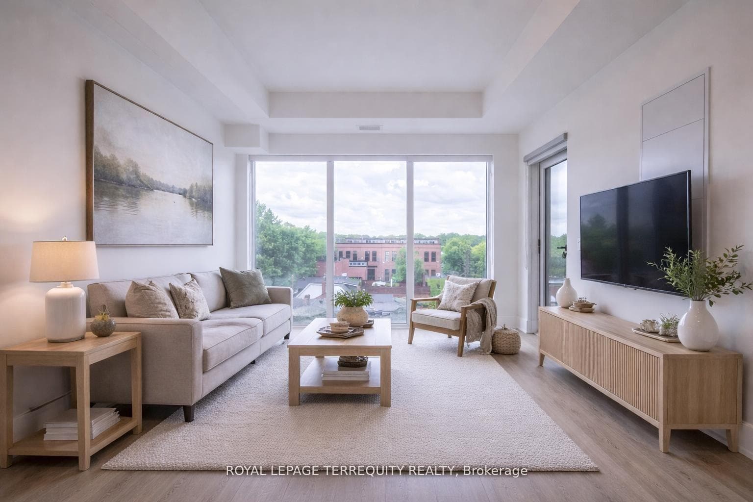 495 Logan Avenue Unit 505, Riverdale / Leslieville, ON M4K 0A5 - Photo 1
