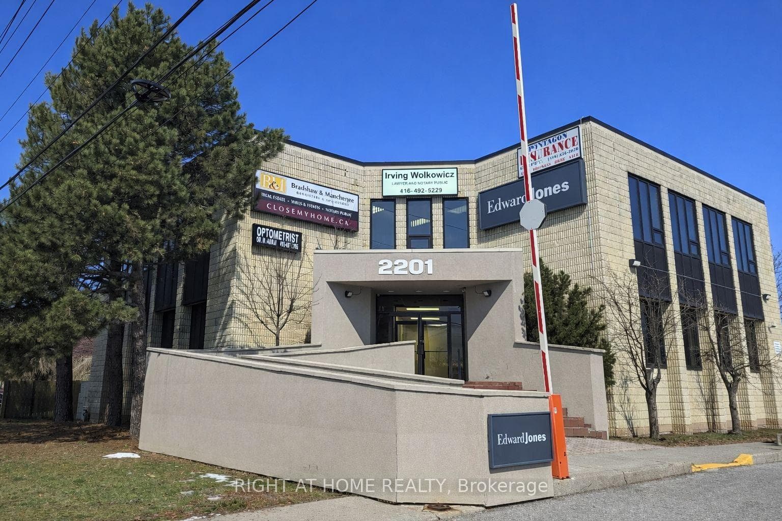2201 Warden Avenue Unit 102, Scarborough Village / Eglinton East, ON M1T 1V5 - Photo 1