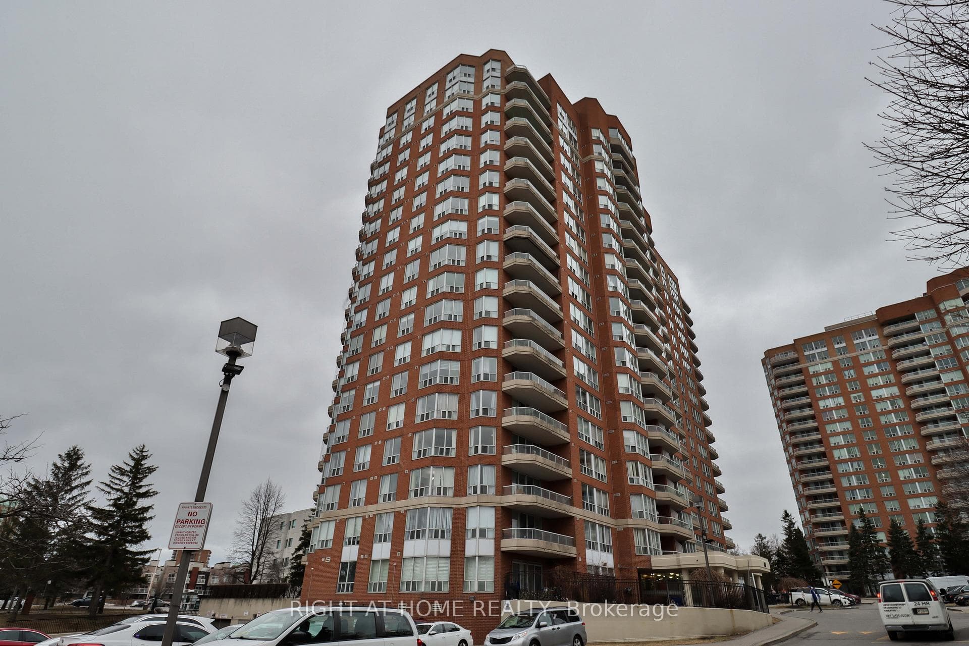 410 Mclevin Avenue Unit 1609, Scarborough (Morningside / West Hill), ON M1B 5J5 - Photo 1