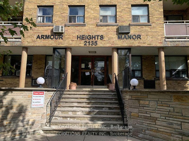 2135 Avenue Road Unit 206, Lawrence Park / Bedford Park, ON M5M 3M6 - Photo 1