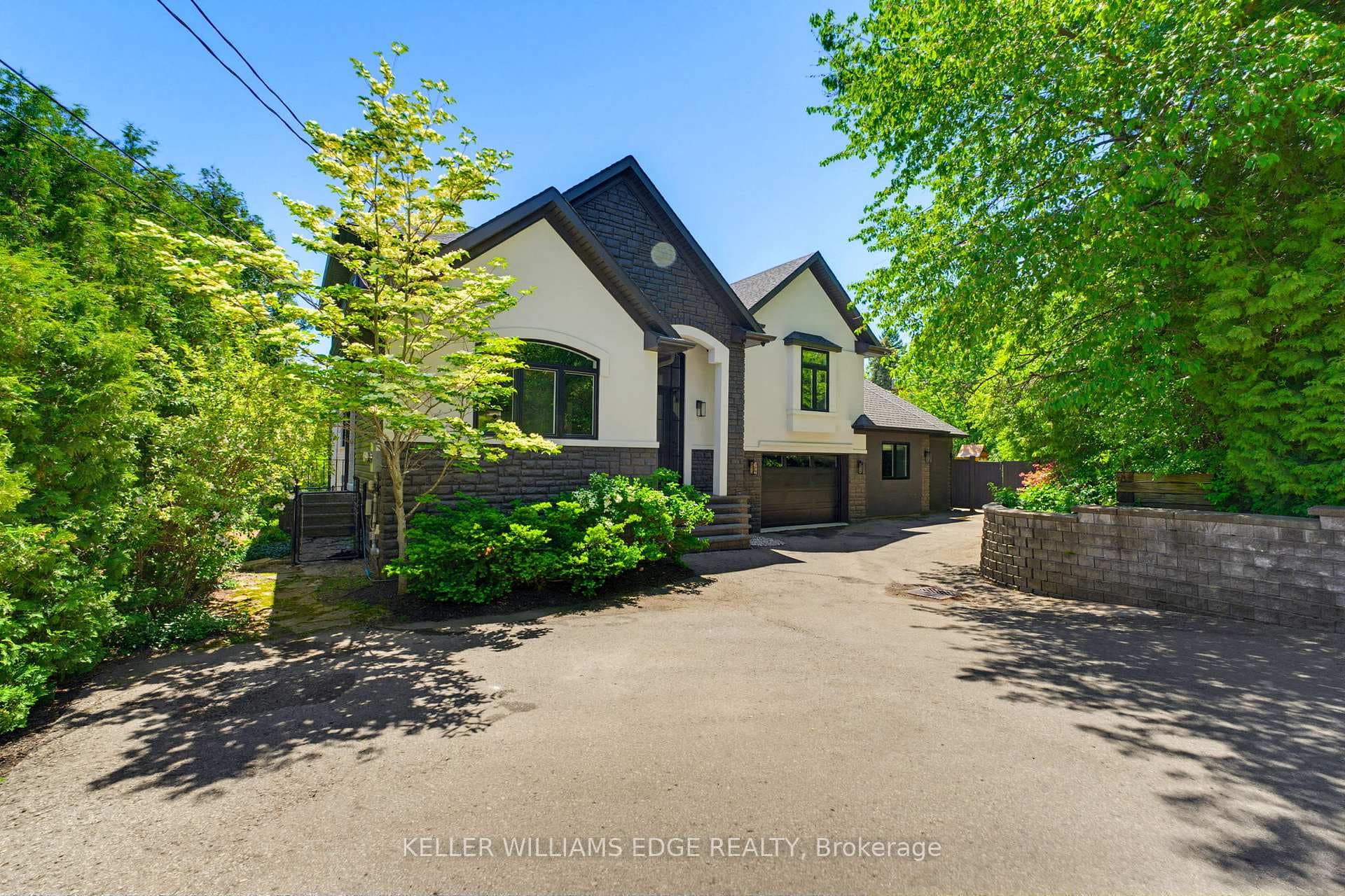 1316 Dundas Street, Burlington, ON L7P 0S6 - Photo 1