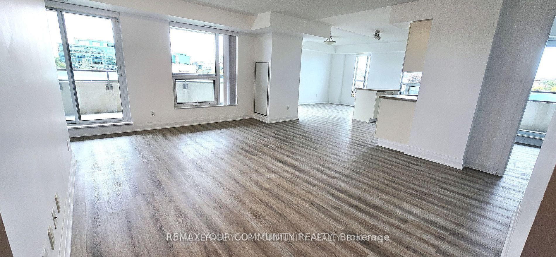 75 Norman Bethune Avenue Unit 317, Richmond Hill, ON L4B 0B6 - Photo 1