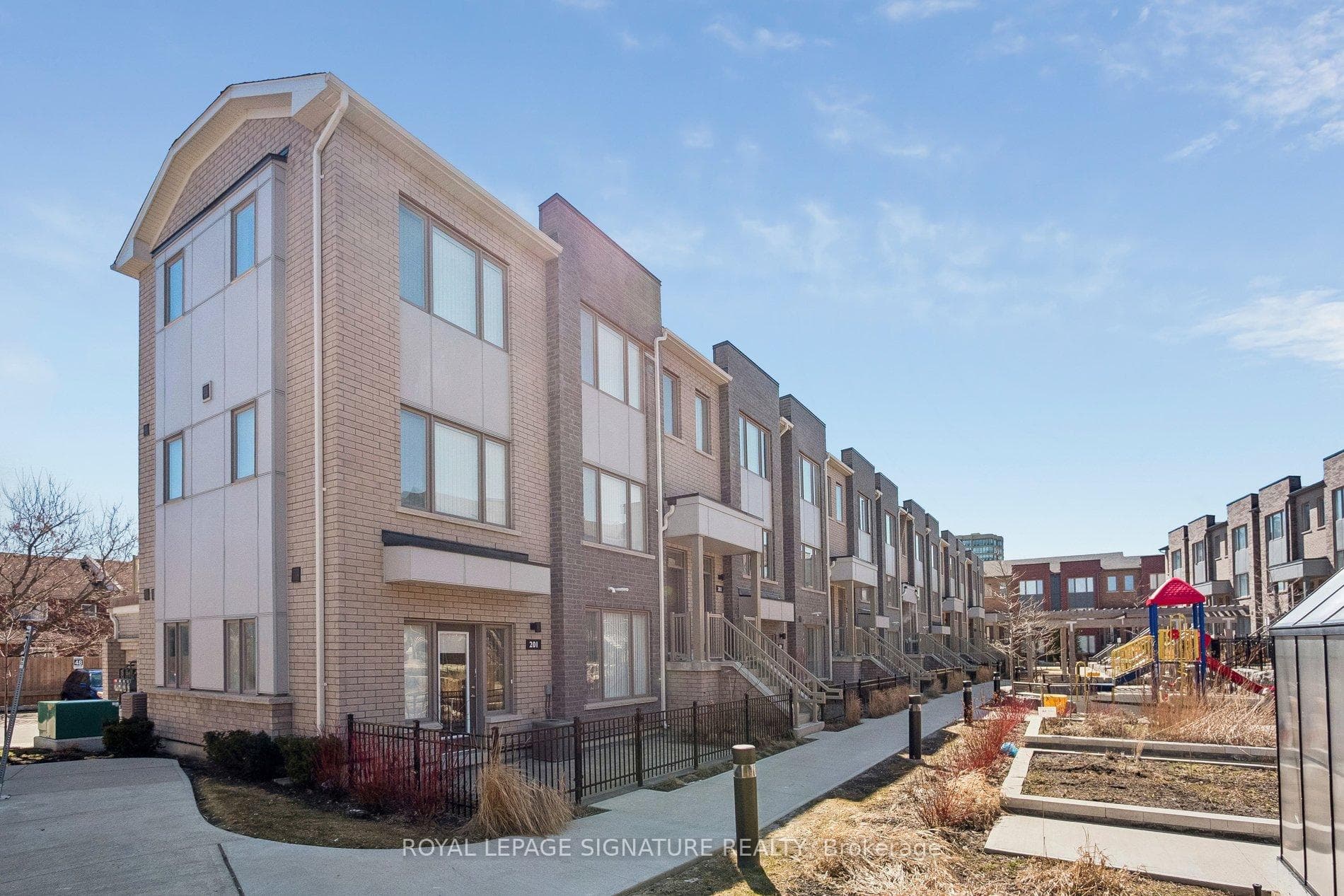 1525 Kingston Road Unit 203, Pickering, ON L1V 0E9 - Photo 1