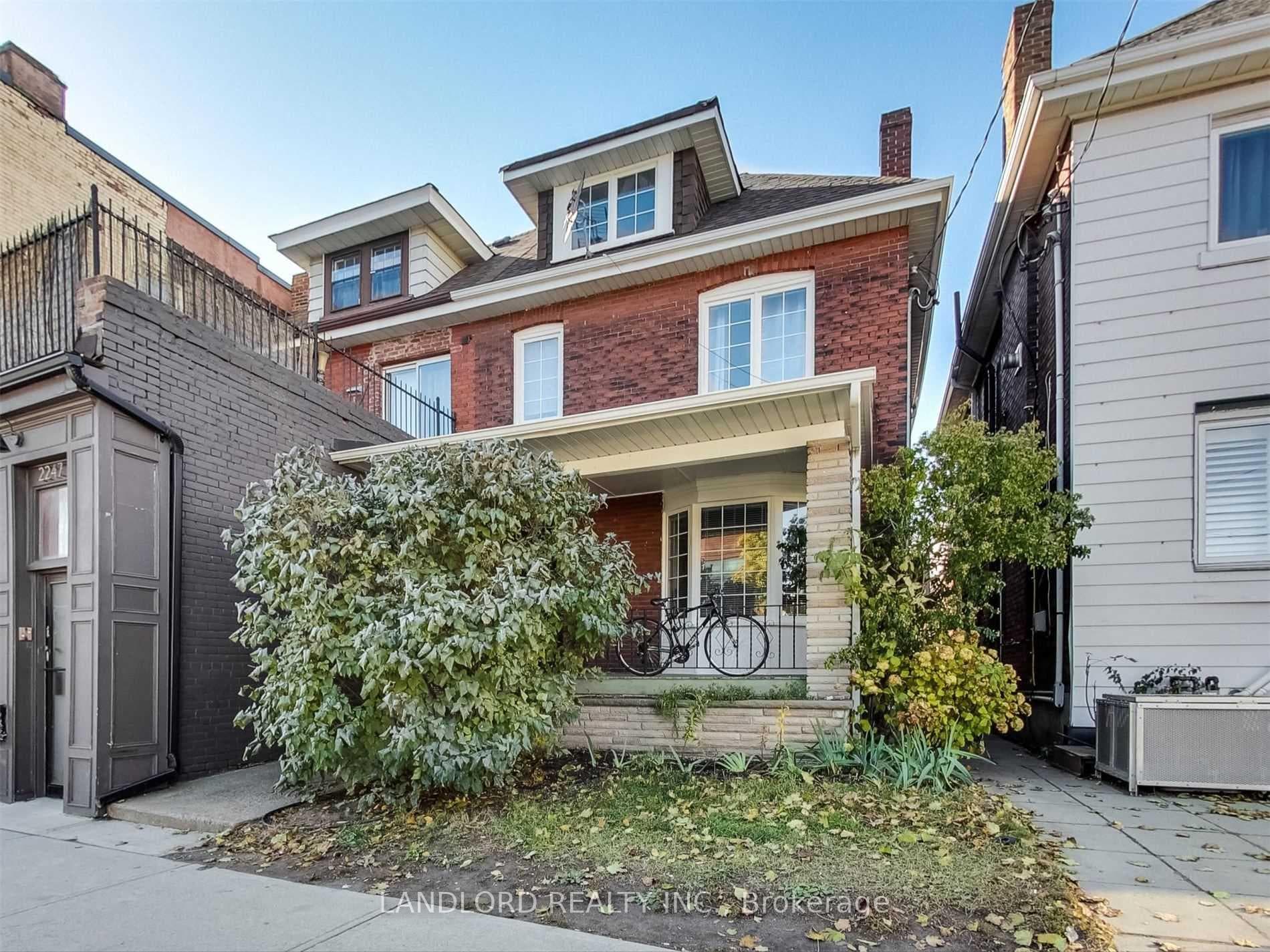 2251 Dundas Street Unit Main Fl, High Park / Junction / Roncesvalles, ON M6R 1X6 - Photo 1
