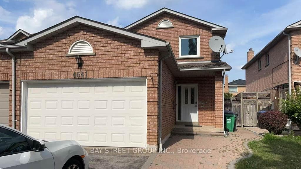 4641 Crosscreek Court, Mississauga, ON L5V 1G5 - Photo 1