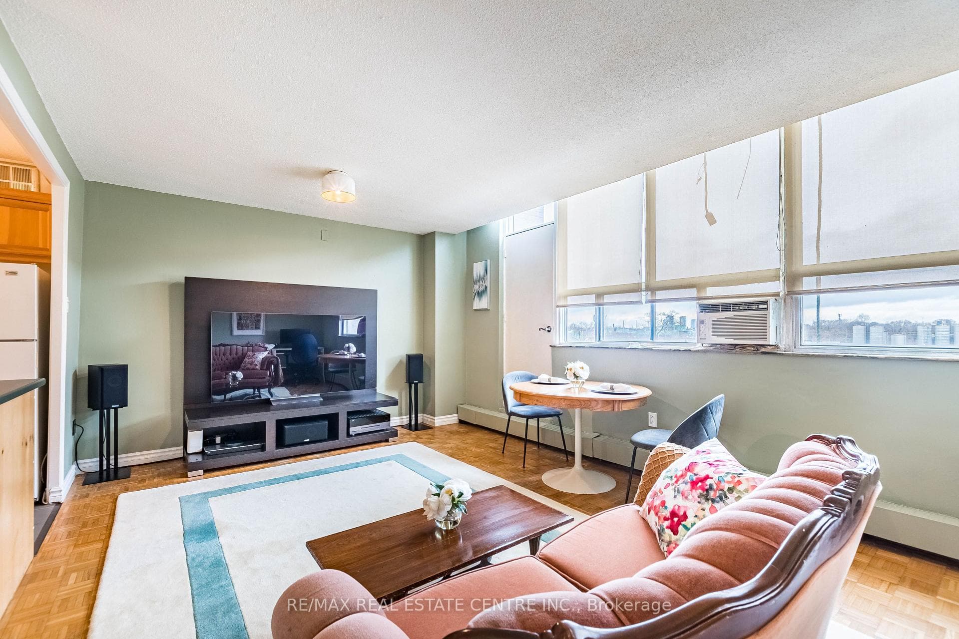 3625 Lakeshore Boulevard Unit Ph4/604, Liberty Village / Parkdale / South Parkdale, ON M8W 4W2 - Photo 1