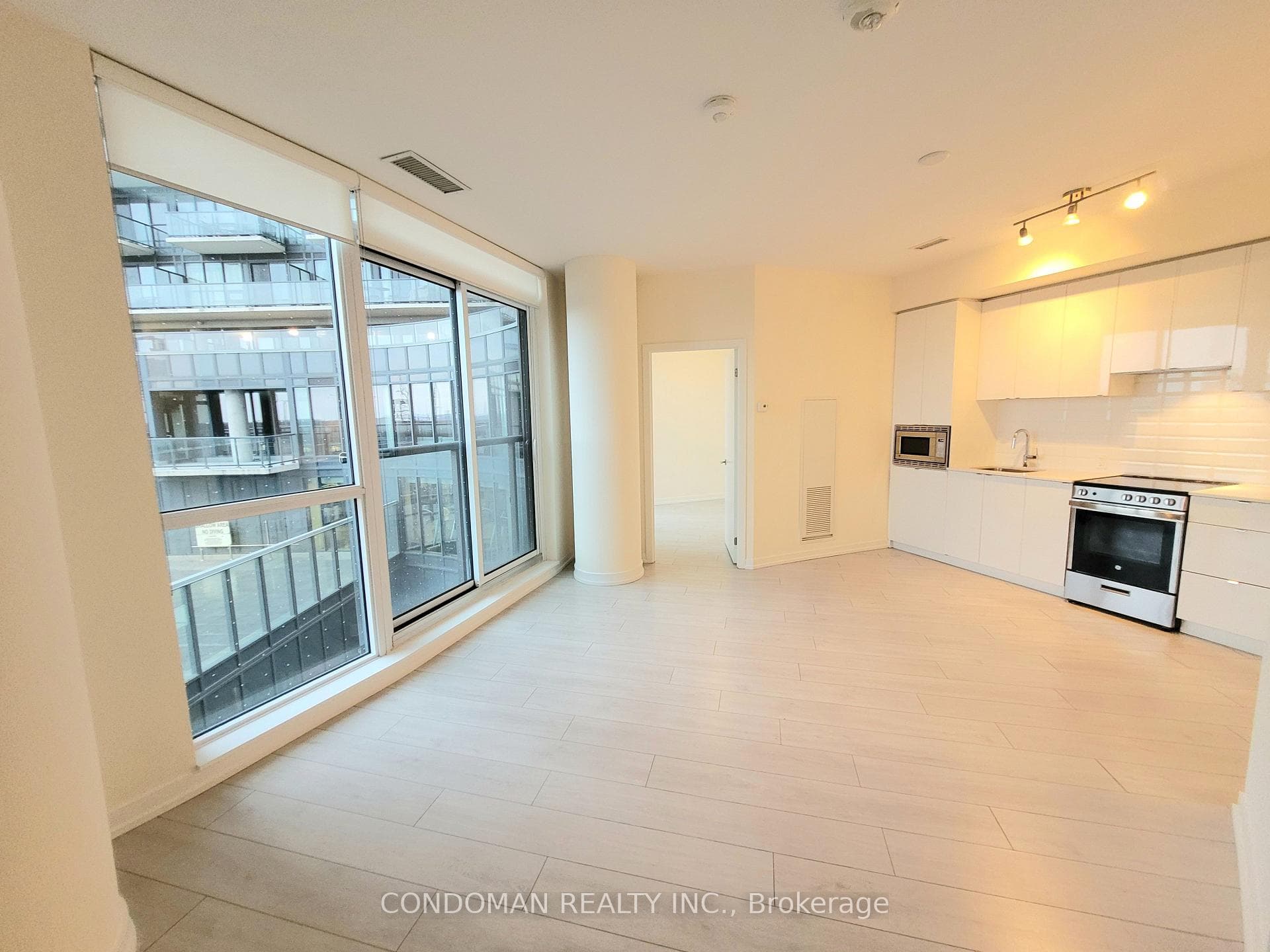 49 East Liberty Street Unit 415, Toronto C01