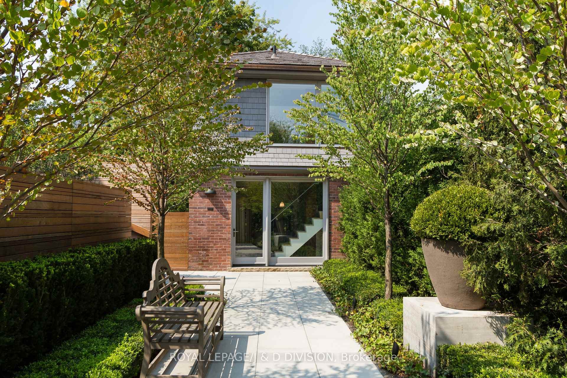 78 Roxborough Street Unit 400, Rosedale / Moore Park, ON M4W 1V8 - Photo 1