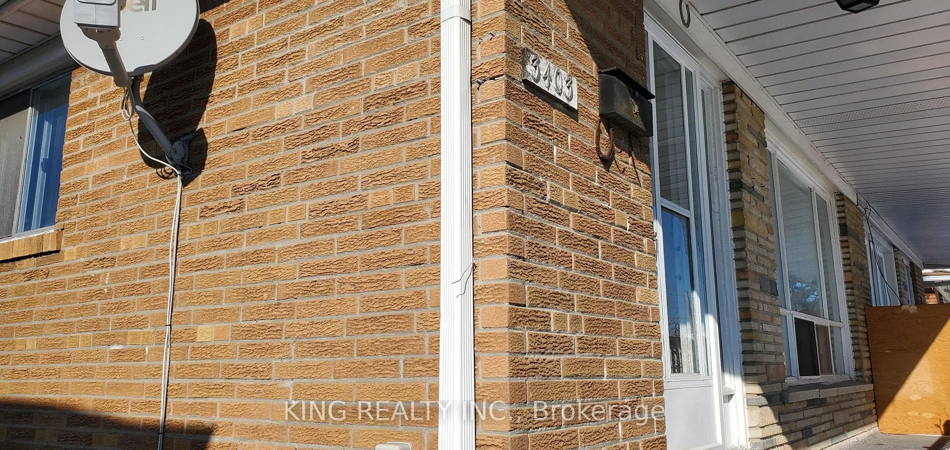 3403 Jolliffe Avenue, Mississauga, ON L4T 1V6 - Photo 1