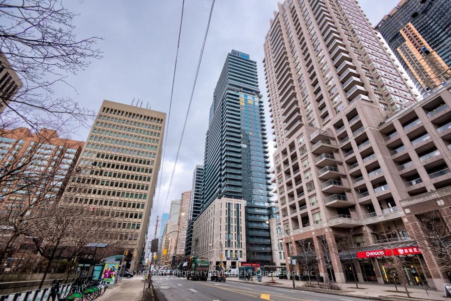 955 Bay Street Unit 2617, Toronto C01