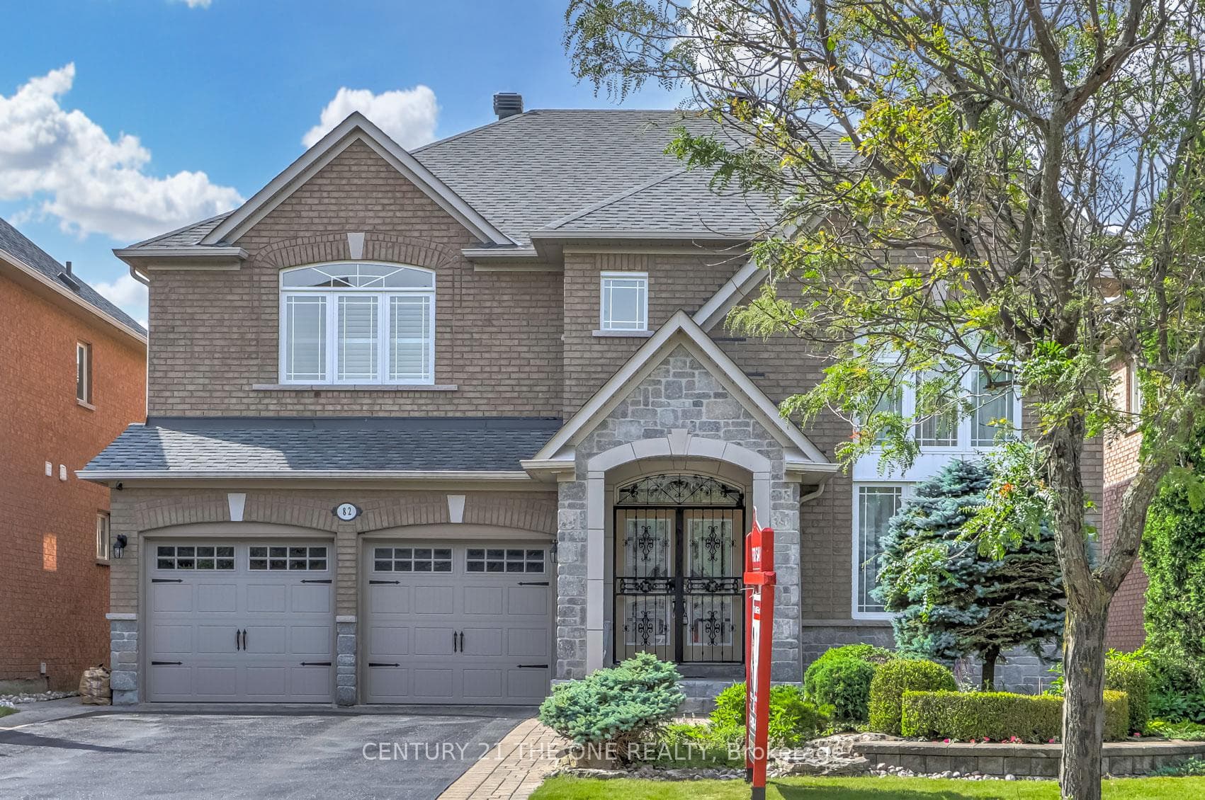 82 Ravine Edge Drive, Richmond Hill