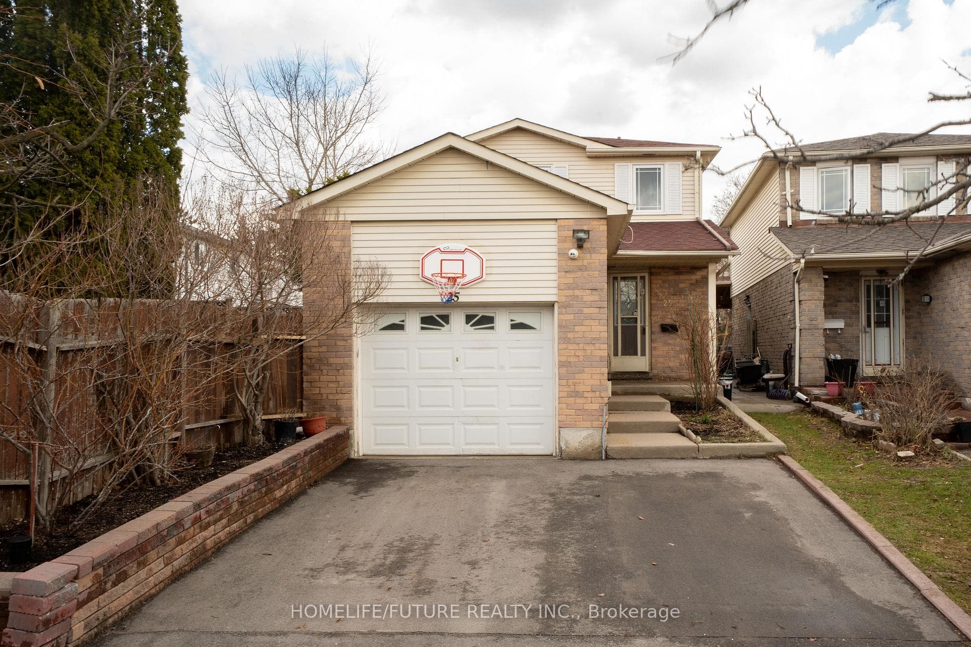 25 Shady Hollow Drive, Agincourt / Milliken, ON M1V 2X3 - Photo 1
