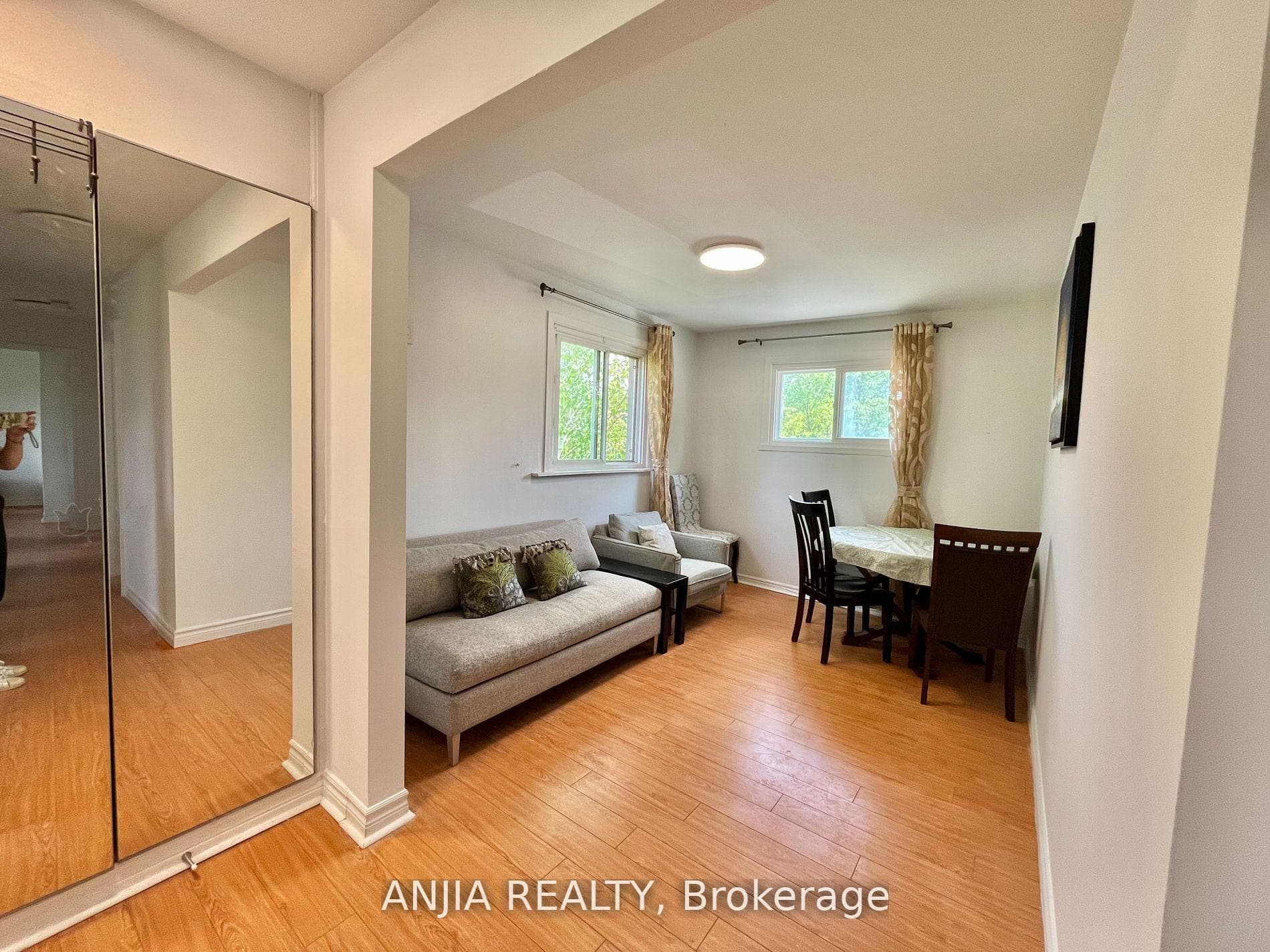 256 Homewood Avenue Unit unit 3 bedroom 2, Thornhill / Willowdale, ON M2R 2N3 - Photo 1