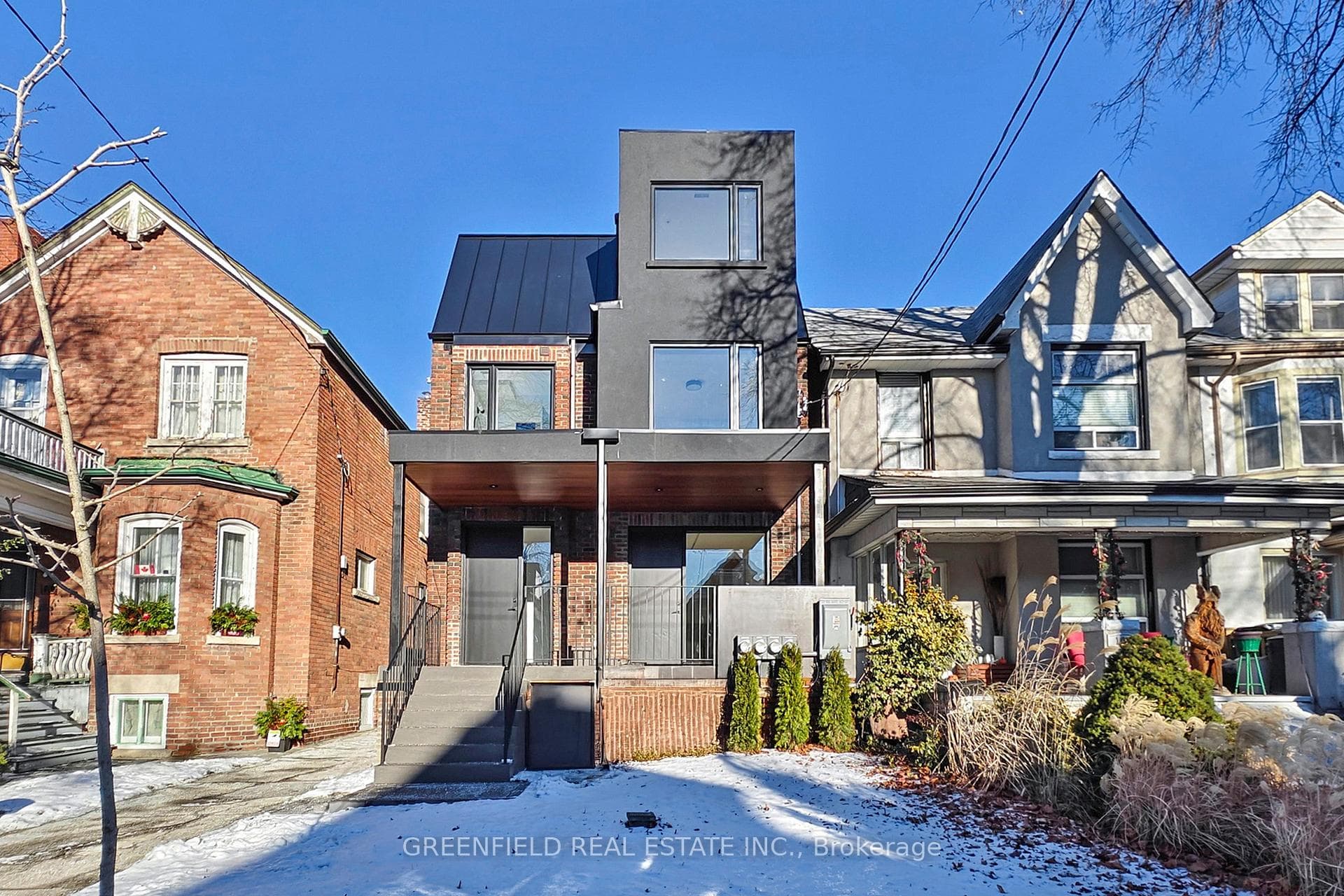 168 Pearson Avenue Unit Lower Unit, High Park / Junction / Roncesvalles, ON M6R 1G5 - Photo 1