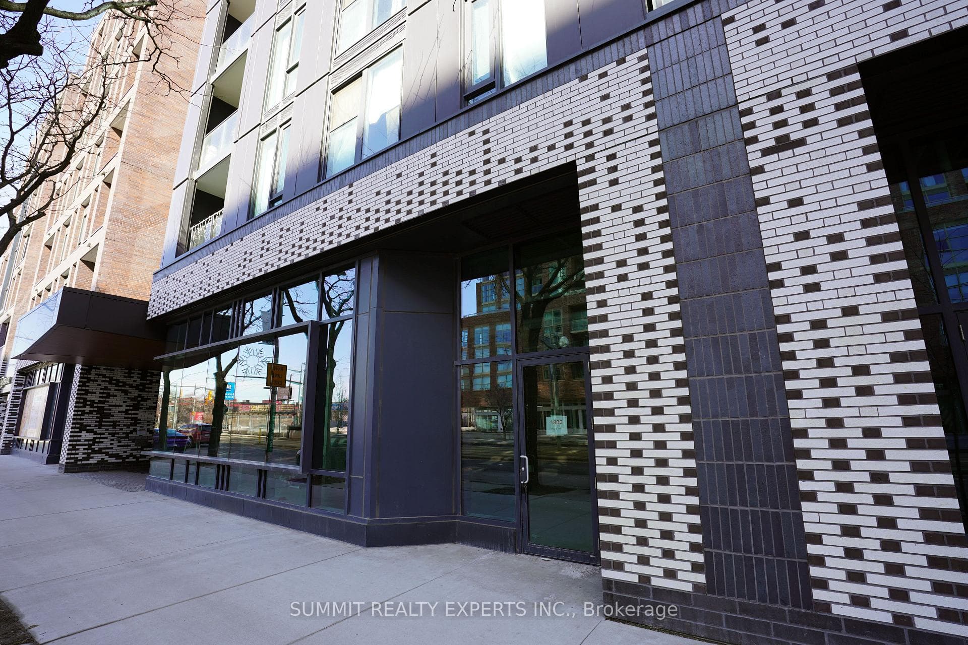 1806 St. Clair Avenue, Toronto W03
