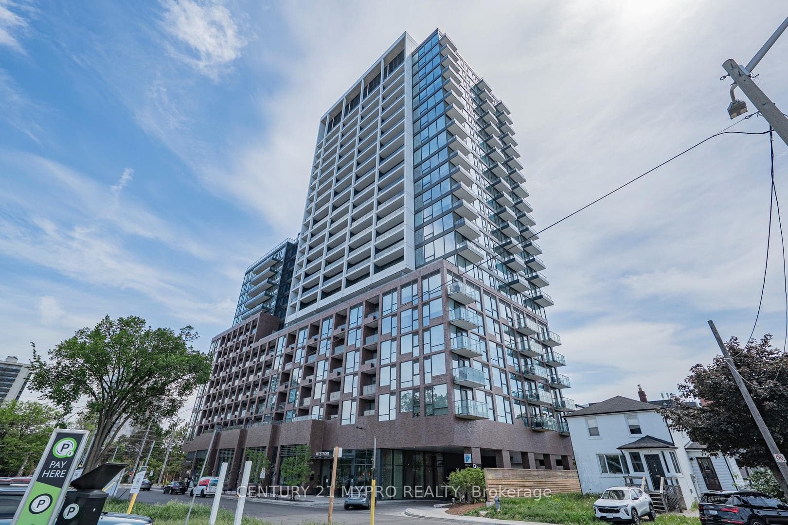28 Ann Street Unit 520, Mississauga, ON L5G 0E1 - Photo 1