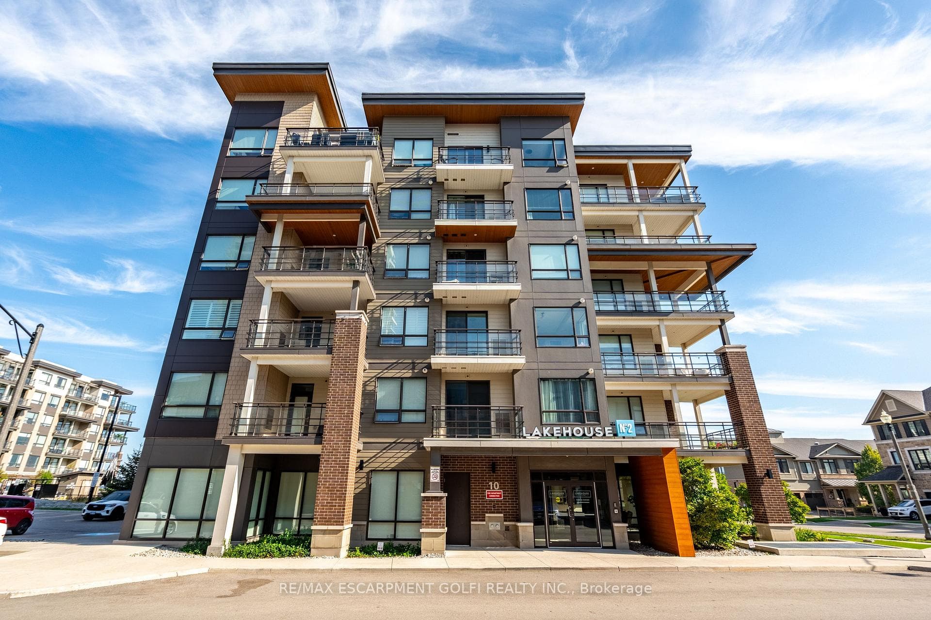 10 Esplanade Lane Unit 310, Grimsby, ON L3M 0H1 - Photo 1