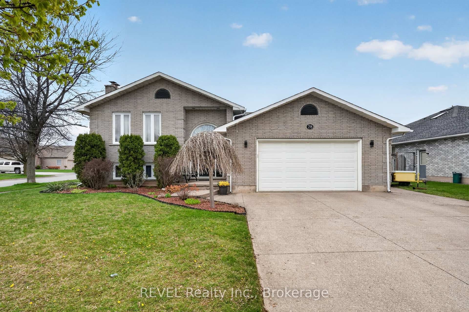 28 Vanjo Drive, Welland