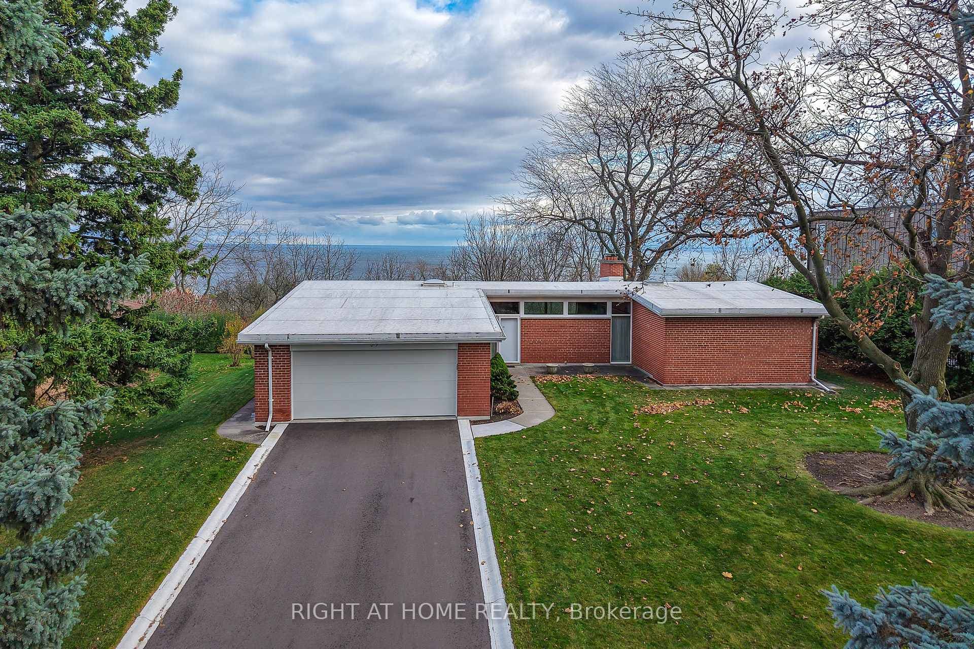 59 Hill Crescent, Scarborough Town Centre, ON M1M 1J3 - Photo 1