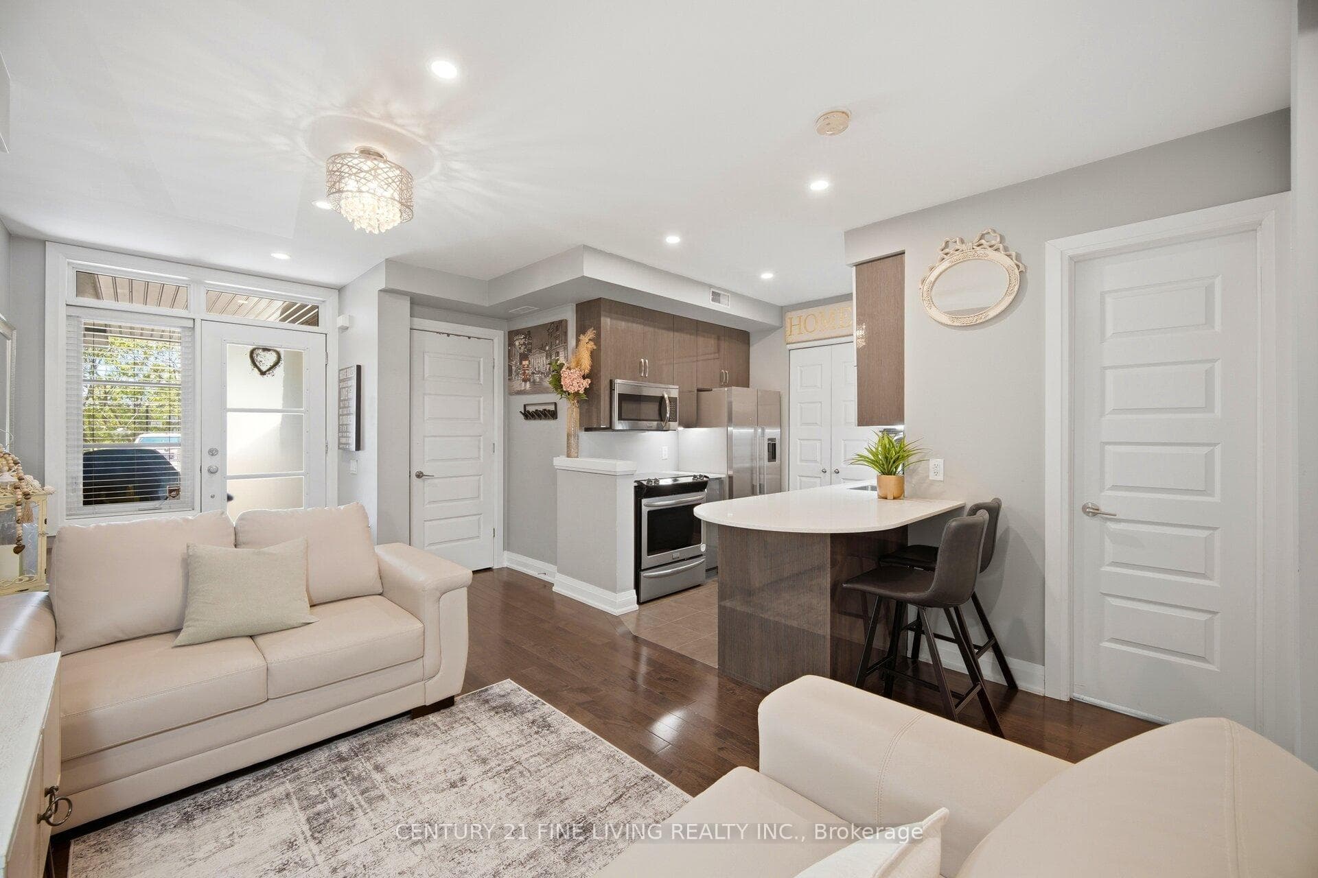 8167 Kipling Avenue Unit 49, Vaughan, ON L4L 2A3 - Photo 1