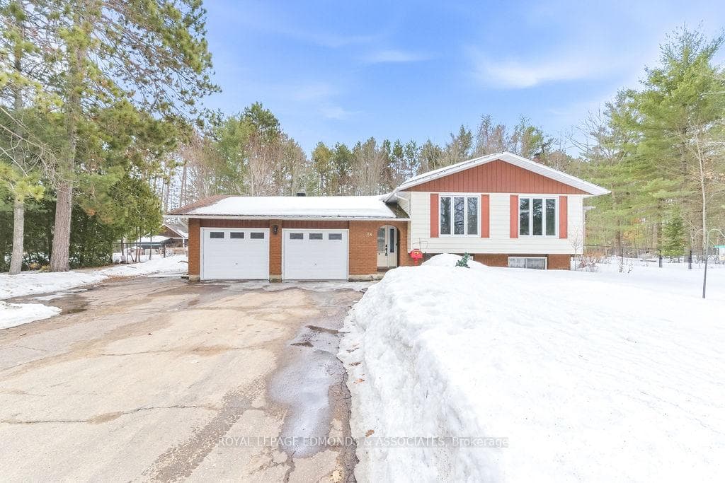 15 Mckay Street, Petawawa, ON K8H 3G7 - Photo 1
