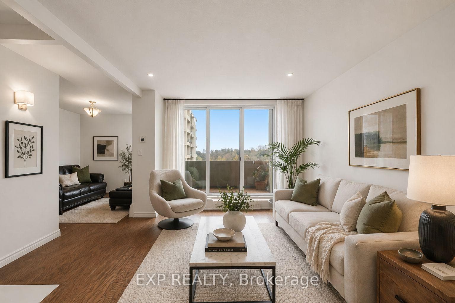 Main level living/family room