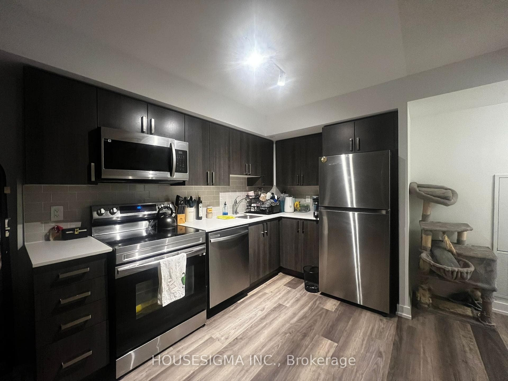 1480 Bayly Street Unit 1110, Pickering, ON L1W 0C2 - Photo 1