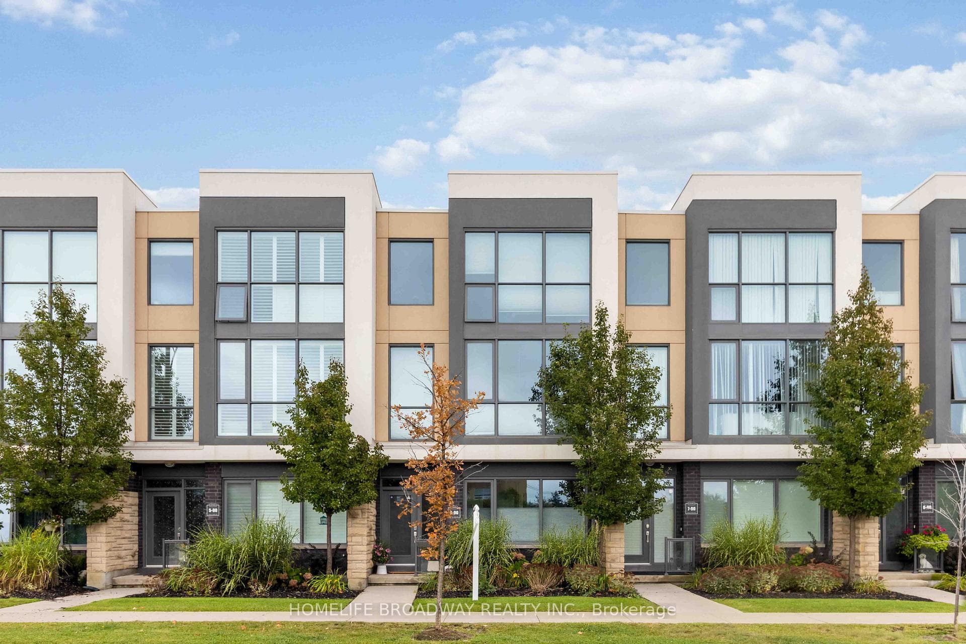 90 Little Creek Road Unit 6, Mississauga, ON L5R 0E9 - Photo 1