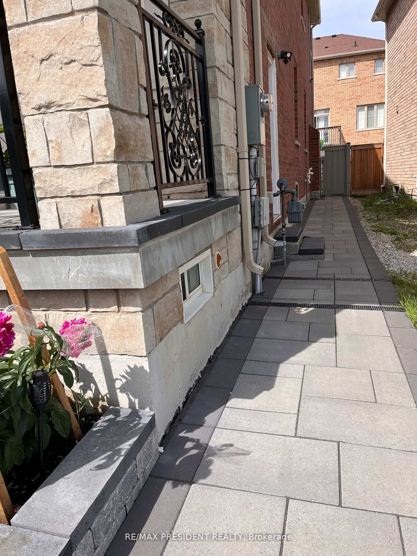 75 Thornbush Boulevard, Brampton, ON L7A 4J9 - Photo 1