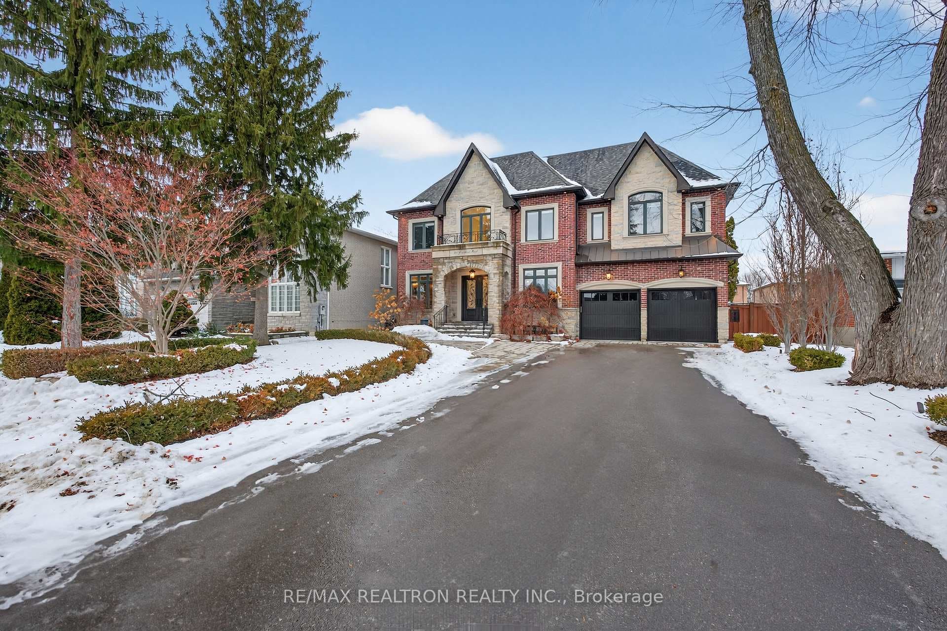 74 Yongehurst Road, Richmond Hill, ON L4C 3T2 - Photo 1