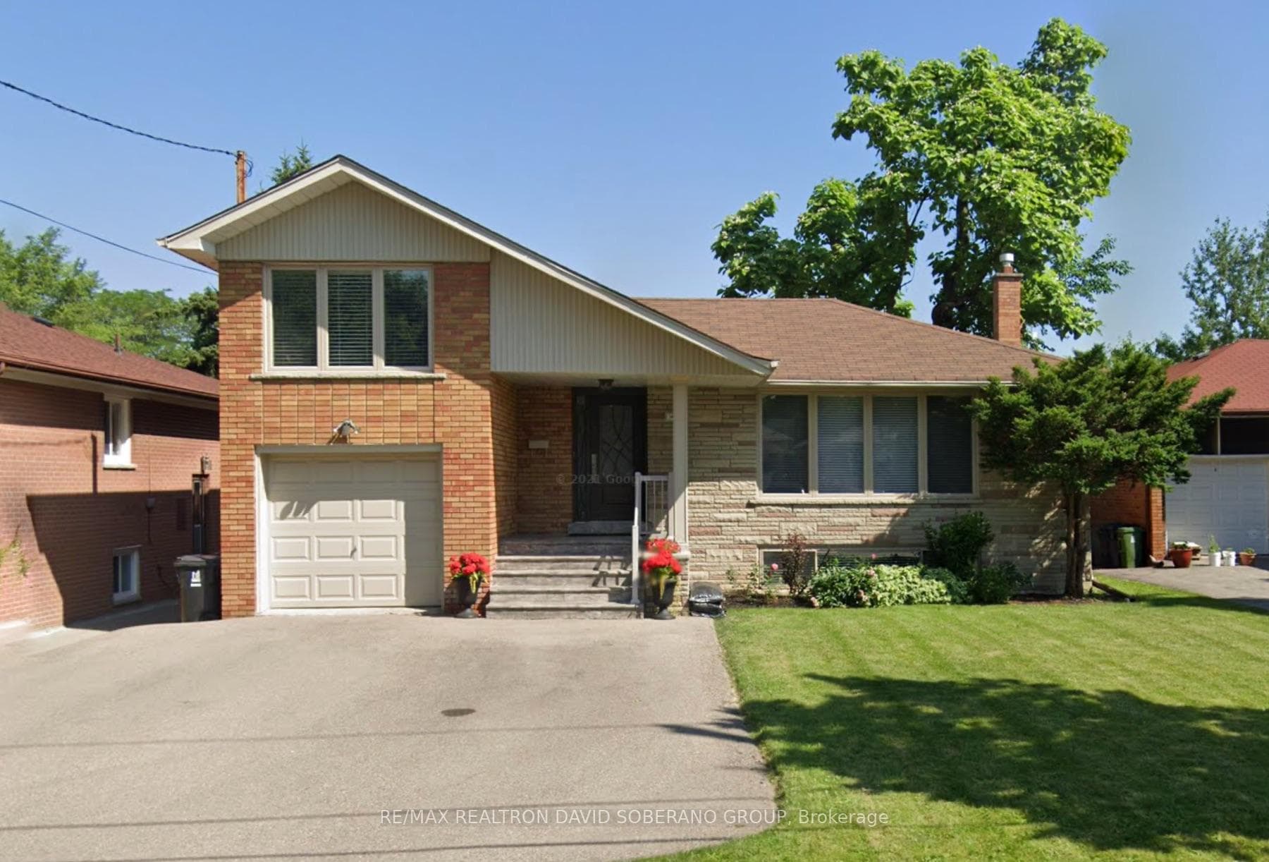 144 Kennard Avenue, North York (Bathurst Manor / Clanton Park), ON M3H 4M5 - Photo 1