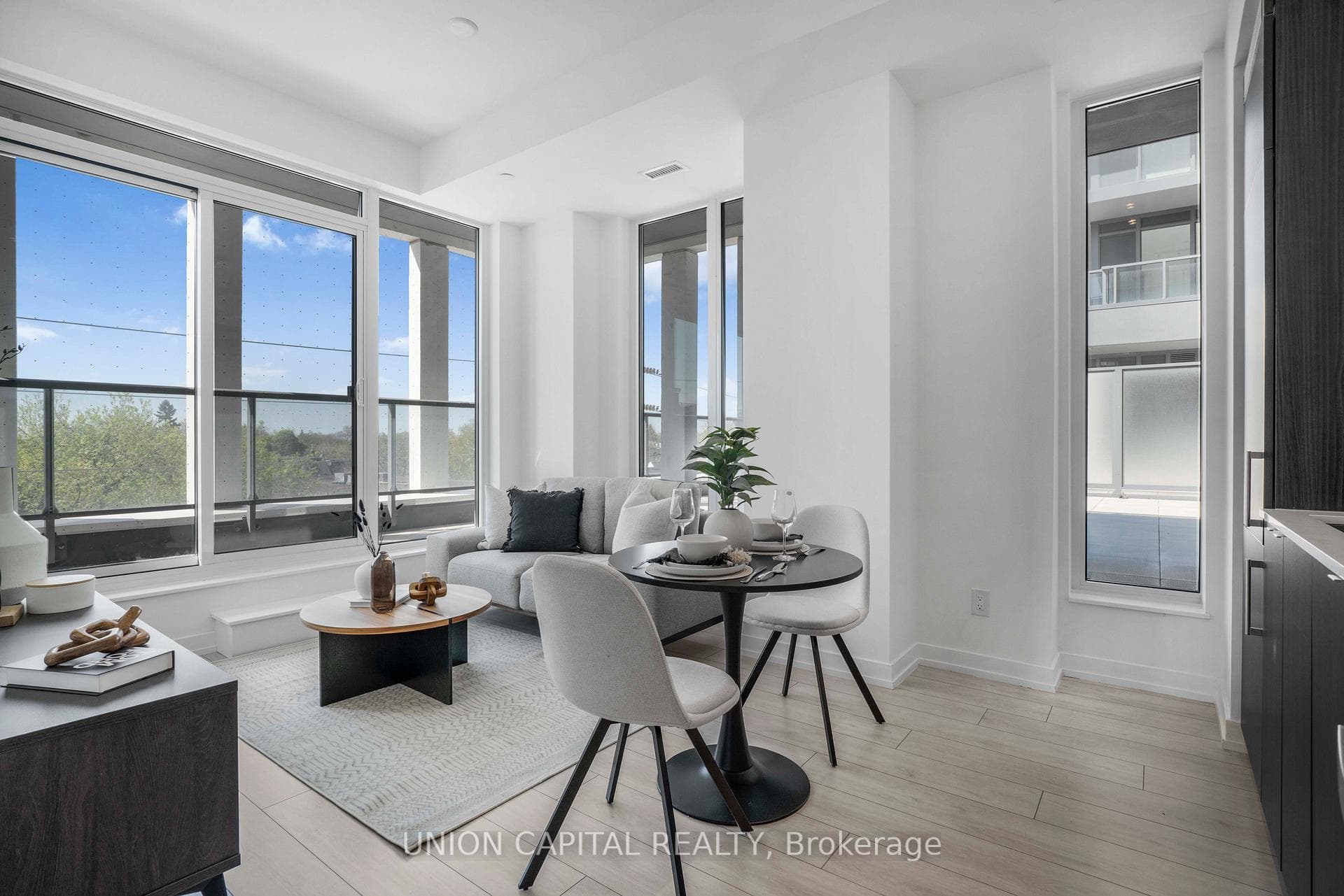500 Dupont Street Unit 319, Annex / Yorkville / Summerhill, ON M6G 0B8 - Photo 1