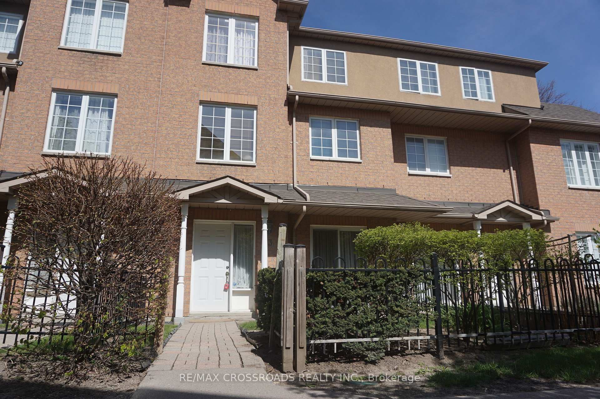 12 St Moritz Way Unit 13, Markham, ON L3R 4E8 - Photo 1