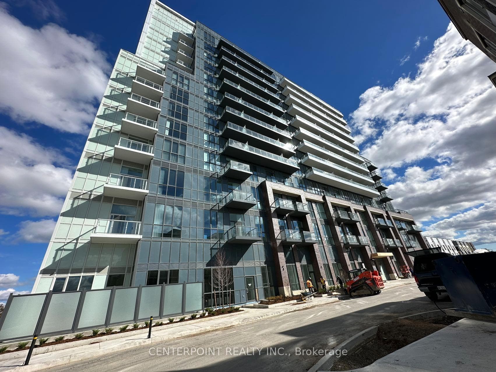 60 Honeycrisp Crescent Unit 903, Vaughan, ON L4K 0M5 - Photo 1