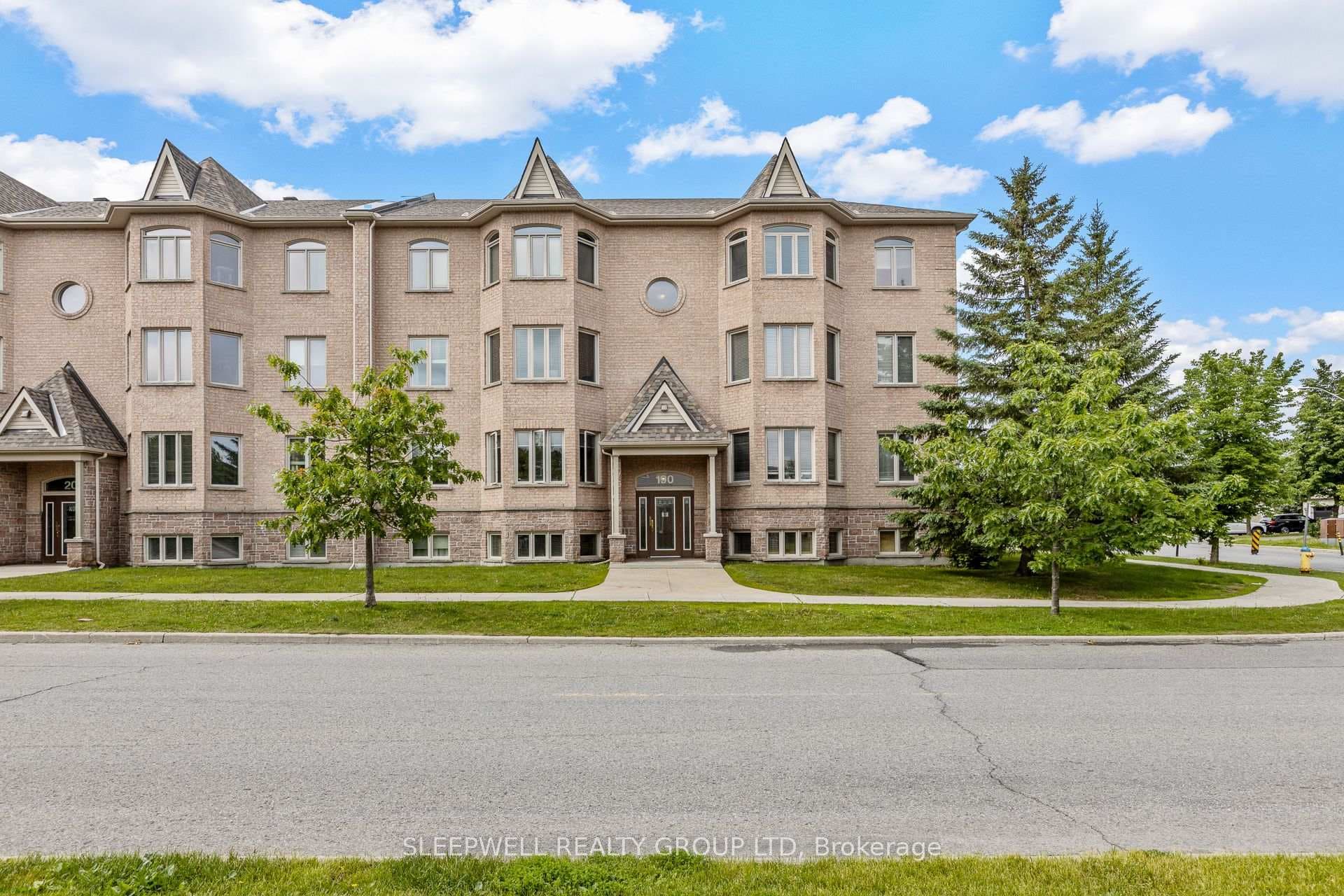 190 Rustic Hills Crescent Unit 7, Orleans - Cumberland and Area, ON K4A 0B9 - Photo 1