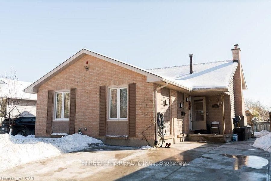 43 Renny Crescent, London South, ON N6E 2C4 - Photo 1
