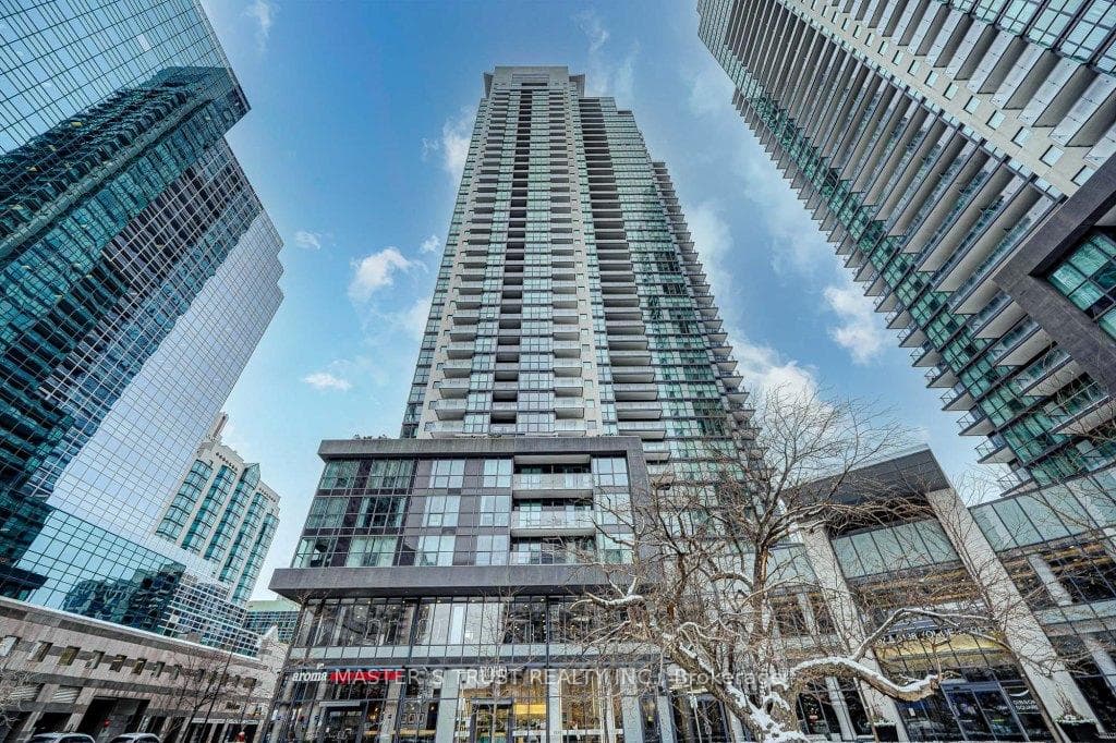 5162 Yonge Street Unit 815, Thornhill / Willowdale, ON M2N 0E9 - Photo 1