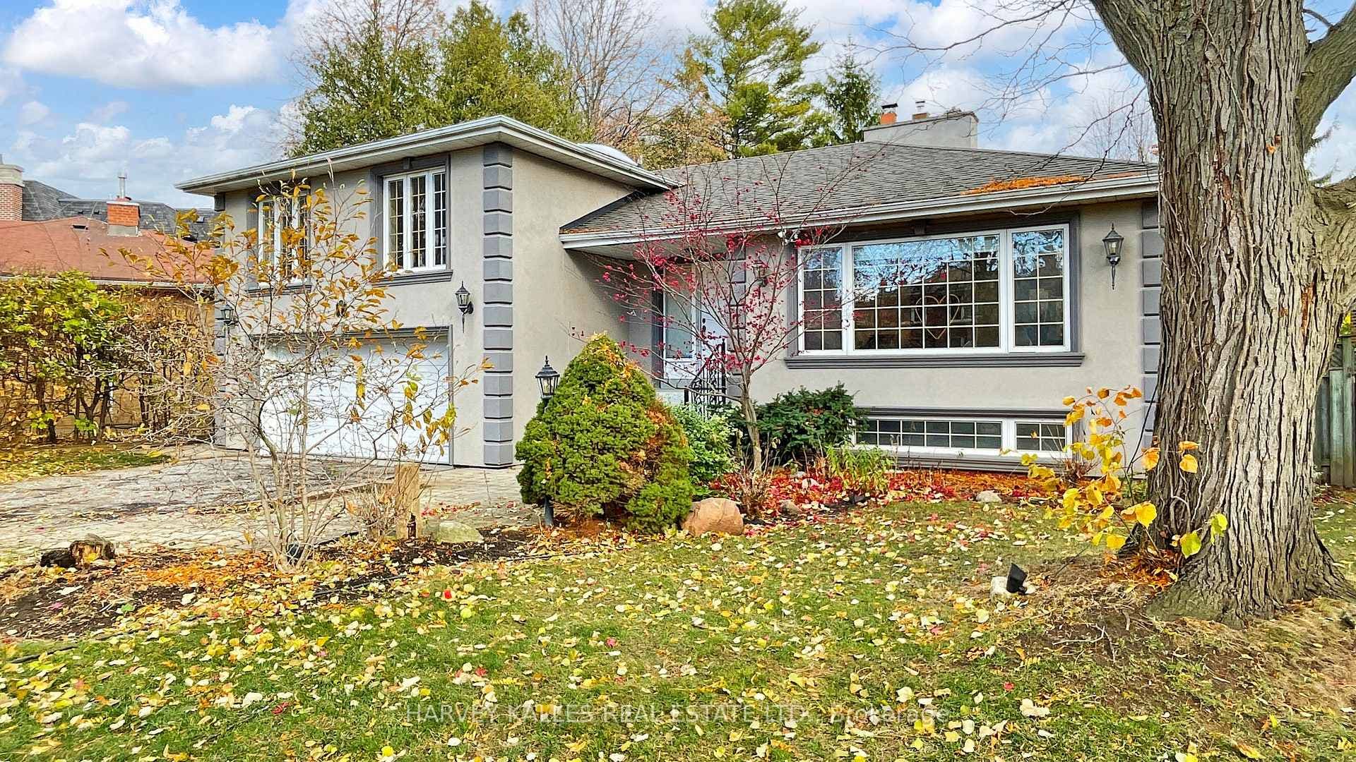 7 Hawksbury Drive, Hillcrest Village / Bayview Village, ON M2K 1M2 - Photo 1