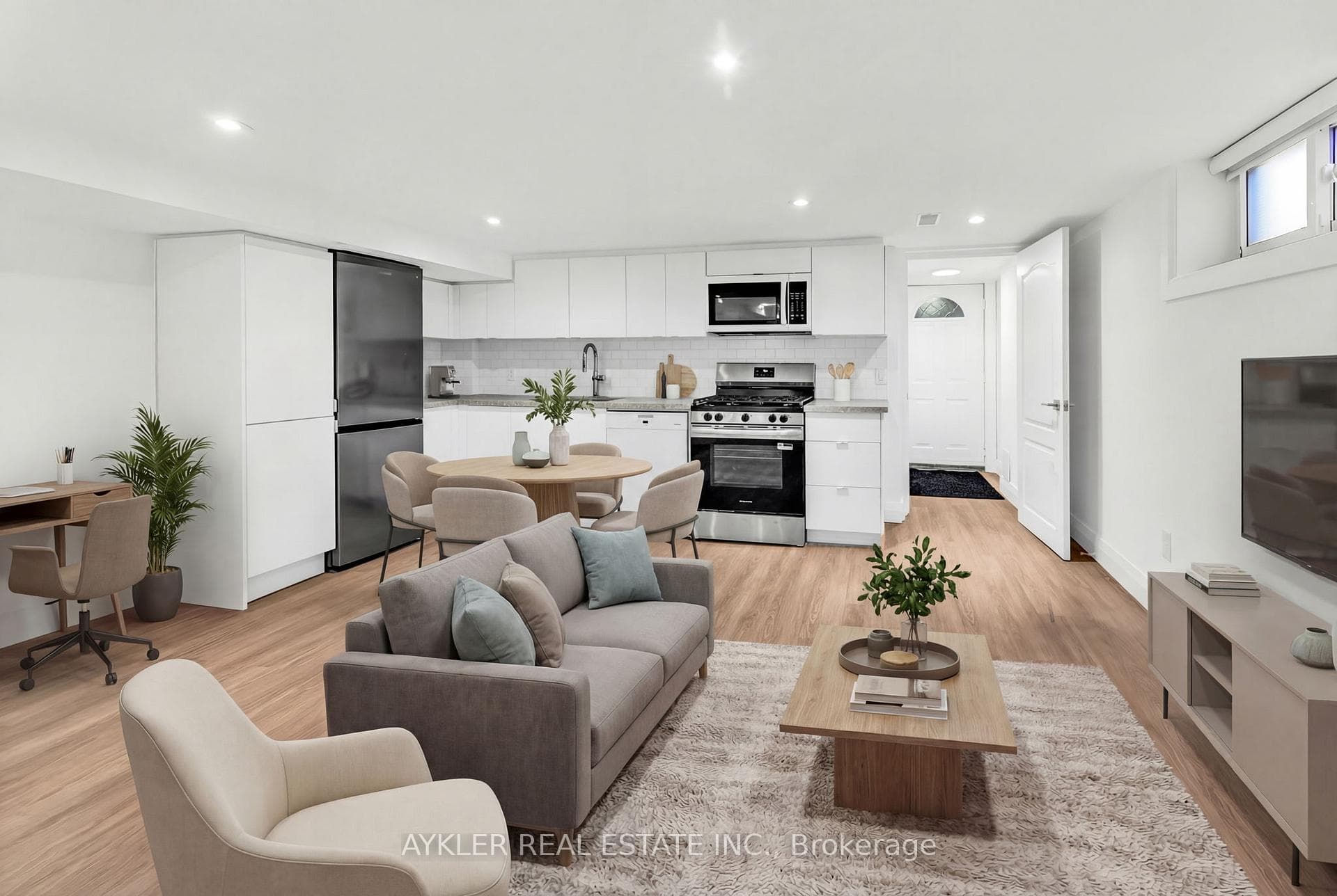 88 Bristol Avenue Unit Unit B, Toronto W02