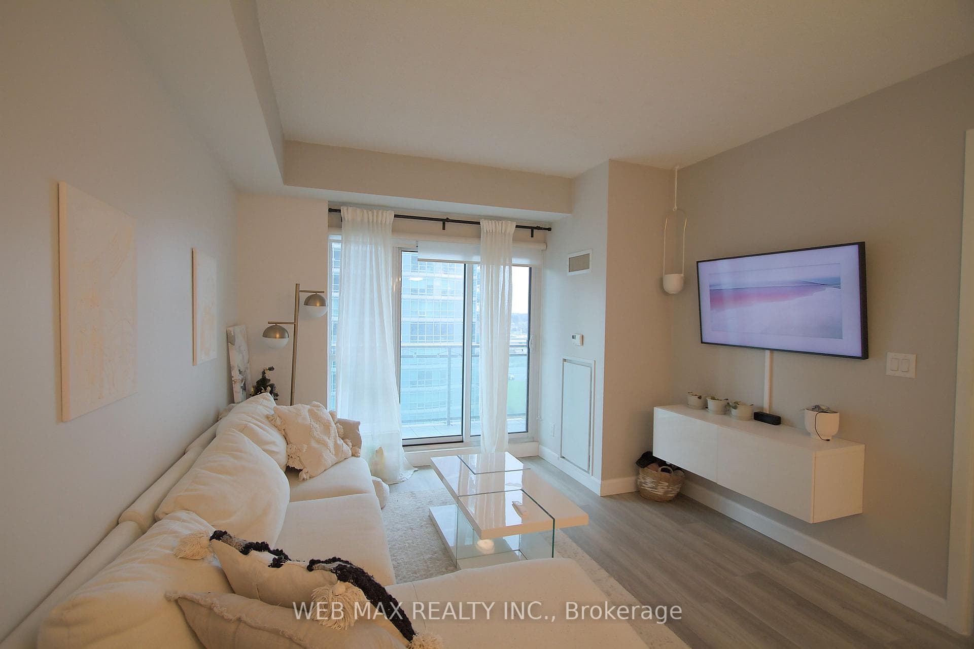 165 Legion Road Unit 1133, Toronto W06