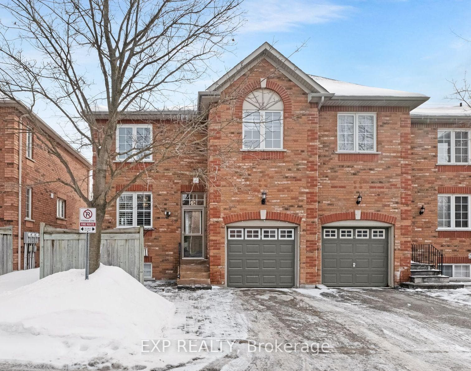 45 Sandlewood Court, Aurora, ON L4G 7N2 - Photo 1